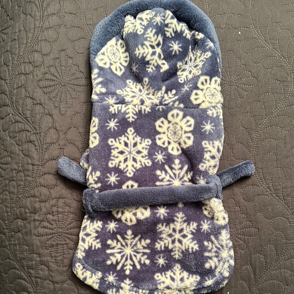 Blue Snowflake Pet Robe - Picture 2 of 4